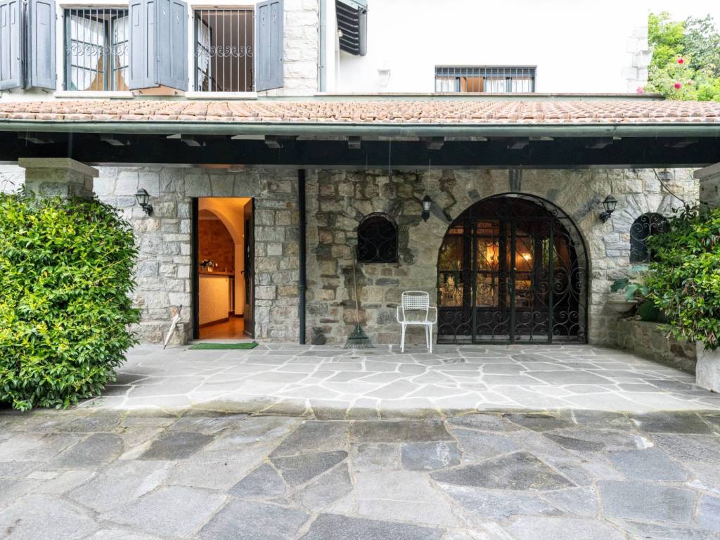 Villa a Gignese in Via Sasso Papale, 57 - Foto 3