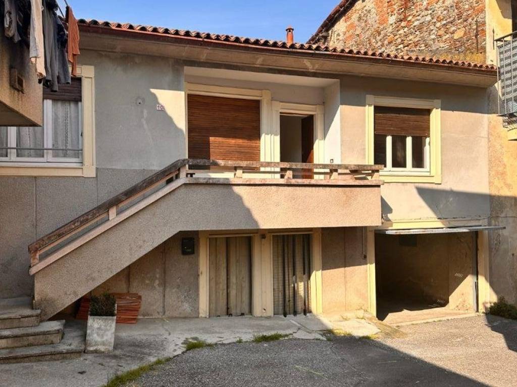 Appartamento a Airuno in Piazza Finaroli, 6 - Foto 3