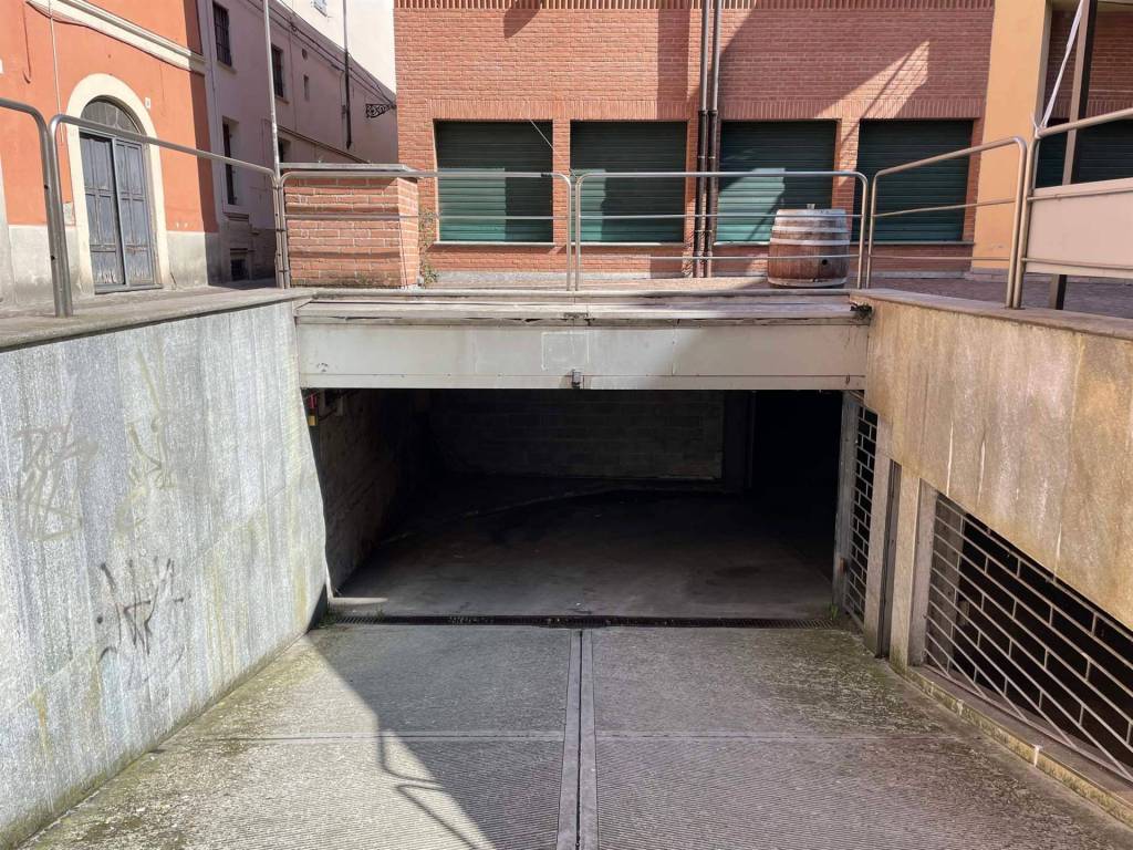 Box / garage a Casale monferrato in VIA TREVIGI - Foto 2