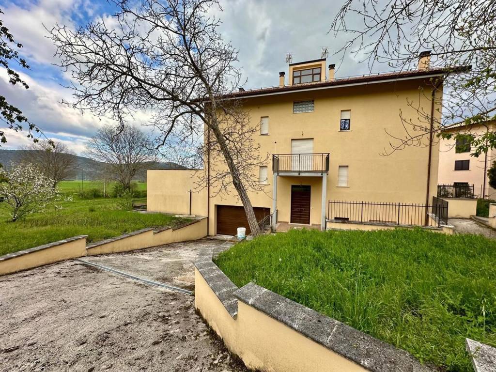 Villa a Caporciano in Via Piedi la Terra, snc - Foto 2