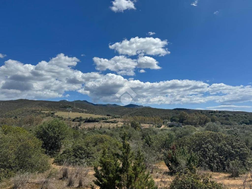 Terreno a Quartucciu in Loc. terra is paras - Foto 4