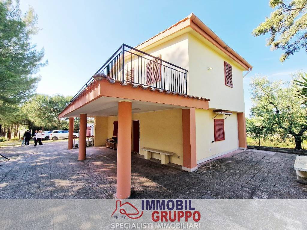 Villa a Andria in Contrada Santa Lucia - Foto 5