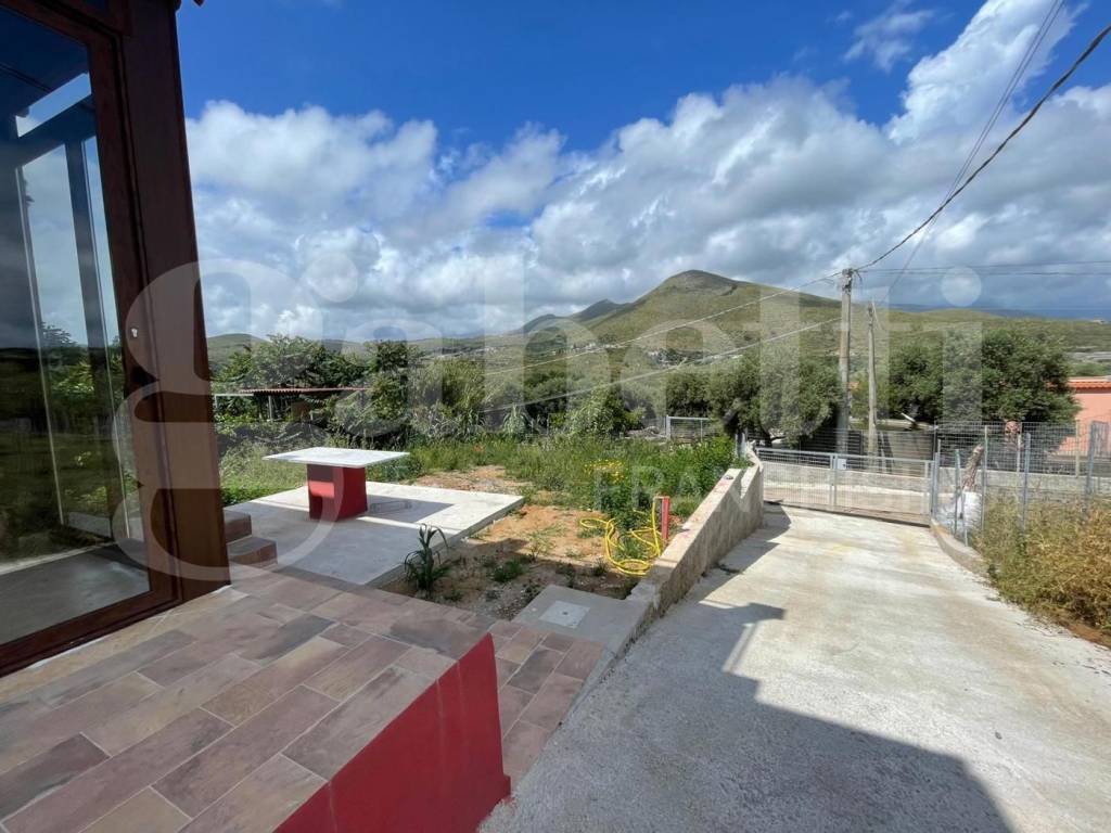 Villa a Gaeta in Località Pozzo Cologno, s.n.c. - Foto 2