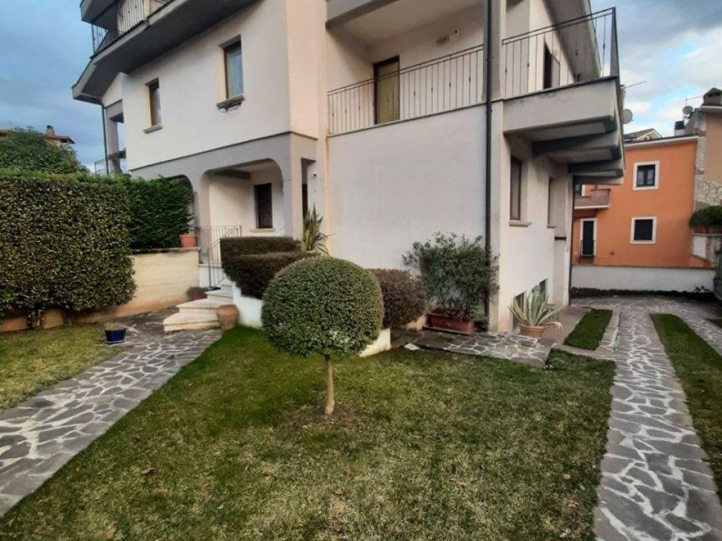 Villa a Avezzano in Via Cristoforo Colombo - Foto 3