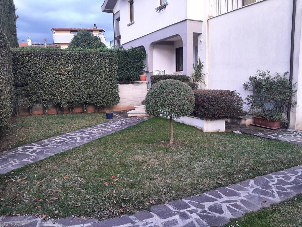 Villa a Avezzano in Via Cristoforo Colombo - Foto 4