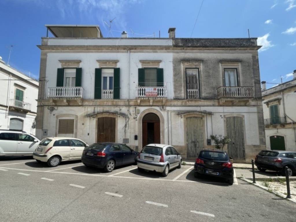 Appartamento a Martina franca in Via Michele Perla, 33 - Foto 2