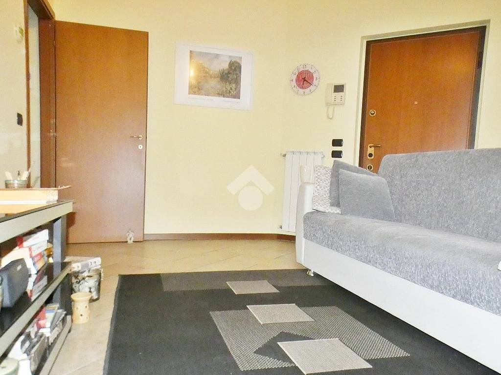 Appartamento a Sesto calende in via golasecca, 29 - Foto 4