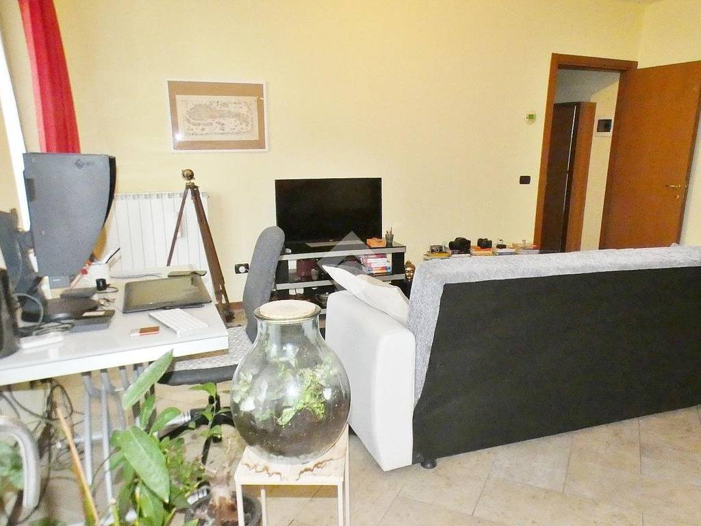 Appartamento a Sesto calende in via golasecca, 29 - Foto 5
