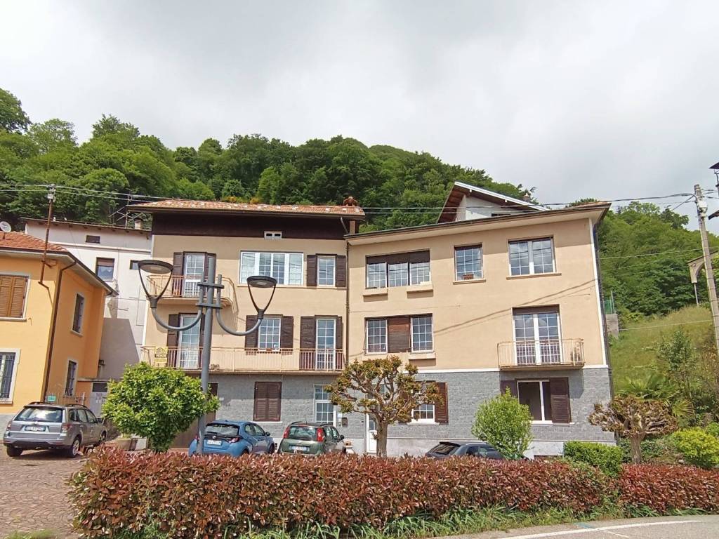 Casa indipendente a Arola in Via Omegna, 27 - Foto 2