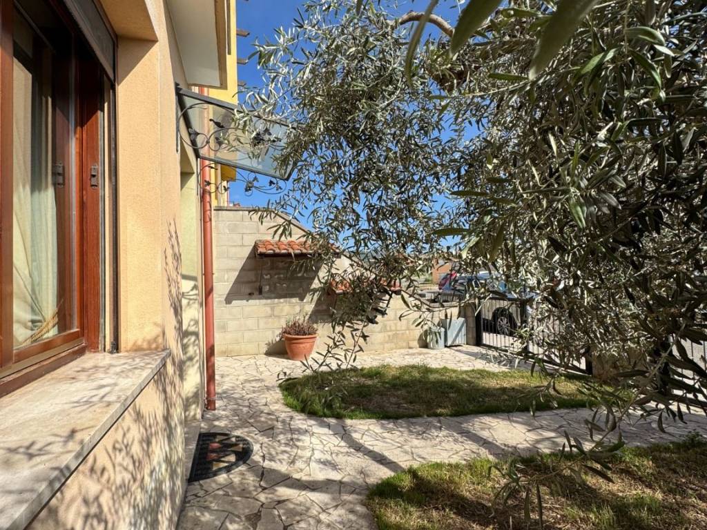 Villa a Dolianova in Via Sergio Atzeni - Foto 2