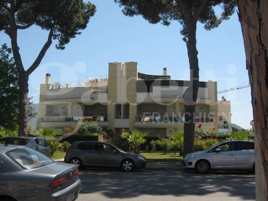 Appartamento a Latina in via della stazione - Foto 3