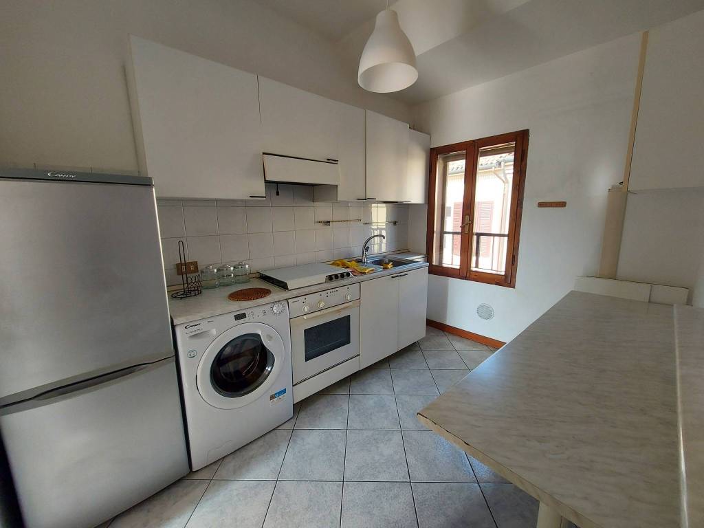 Appartamento a Ferrara in Vicolo Mozzo della Tegola - Foto 2
