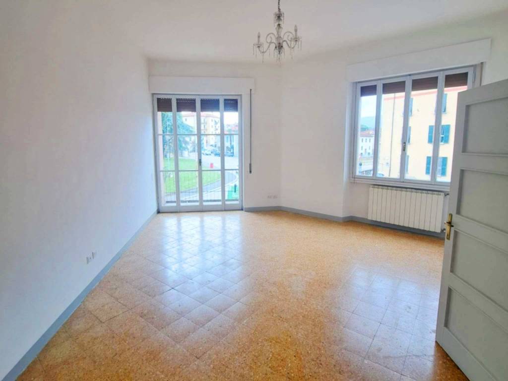 Appartamento a Arezzo in Viale Luca Signorelli, 48 - Foto 4