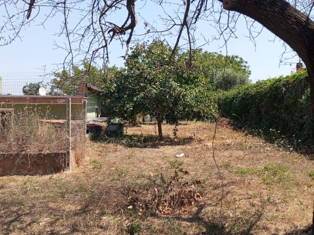 Villa a Aprilia in Via Monviso - Foto 2