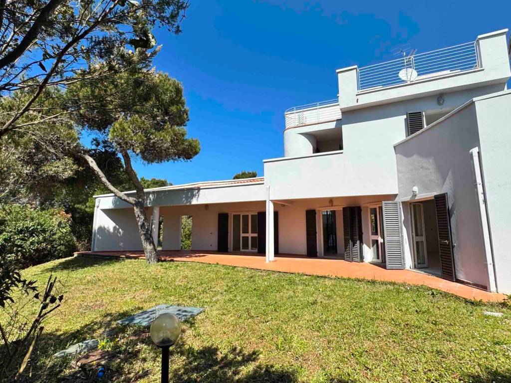 Villa a Rosignano marittimo in Via delle Rose, 35 - Foto 2