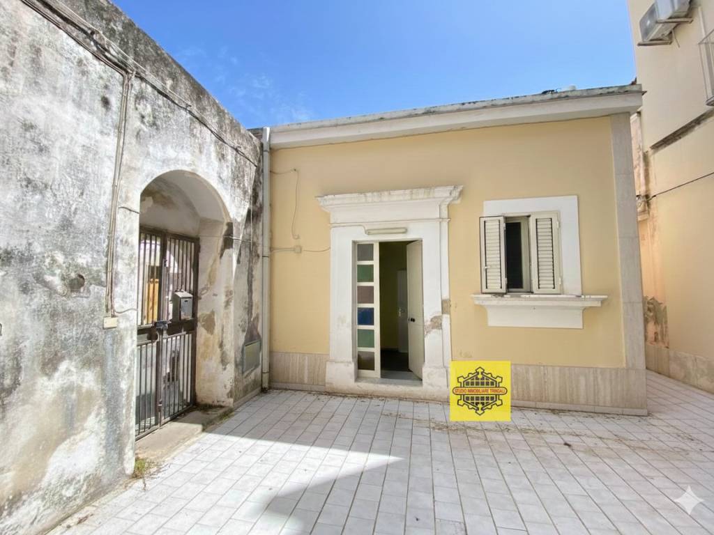 Villa a Avola in VIA CAVOUR, 62 - Foto 4