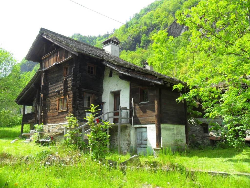 Rustico / casale a Macugnaga in Centro Abitato Pestarena S.N.C. - Foto 2