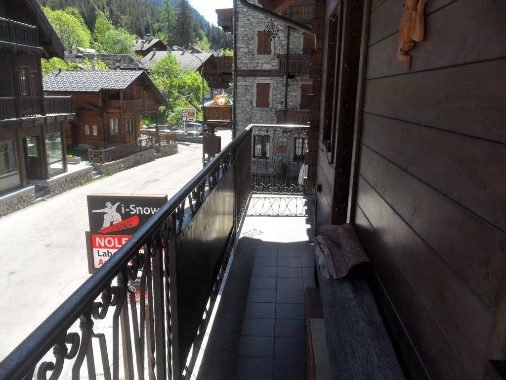 Appartamento a Macugnaga in Strada Statale 549 S.N.C. - Foto 3