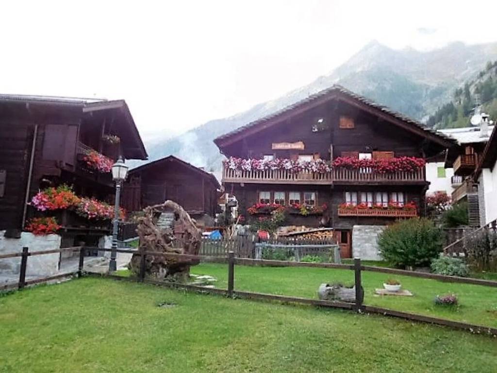 Rustico / casale a Macugnaga in Via Prati S.N.C. - Foto 2