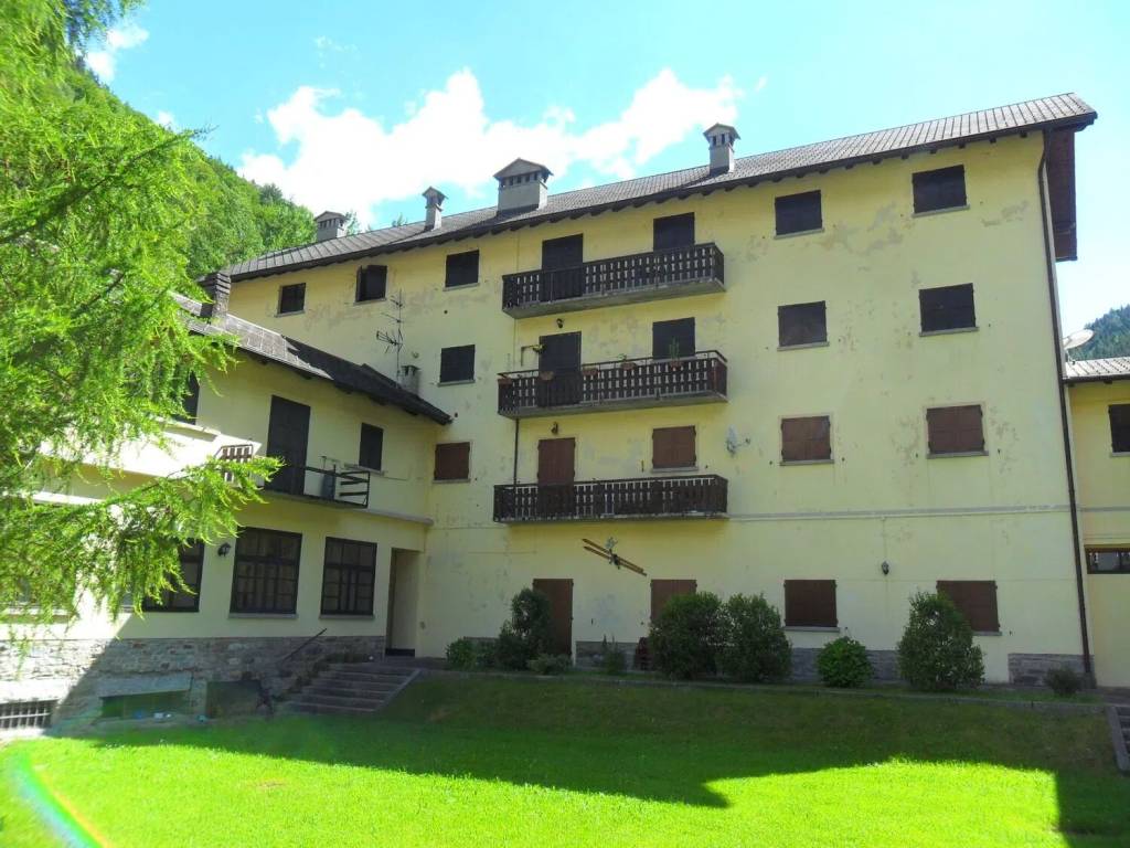 Appartamento a Macugnaga in Centro Abitato Pestarena S.N.C. - Foto 2