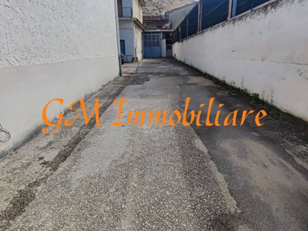 Palazzo / stabile a Caserta in Via Appia - Foto 2