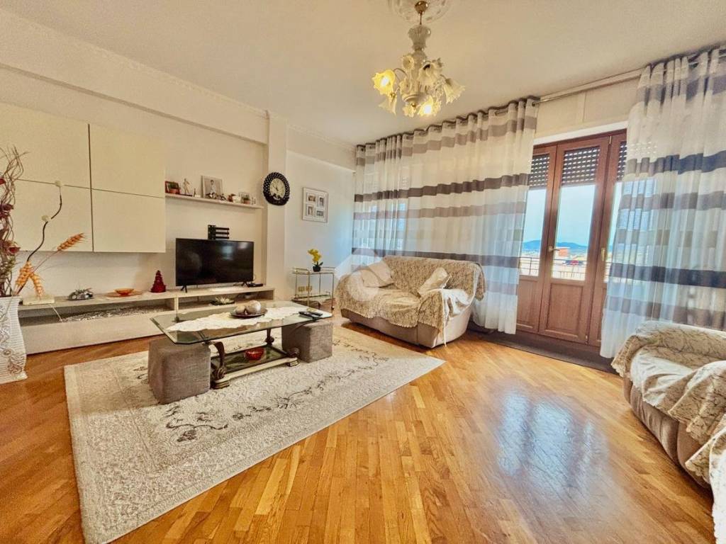 Appartamento a Quarrata in via pacinotti, 10 - Foto 2