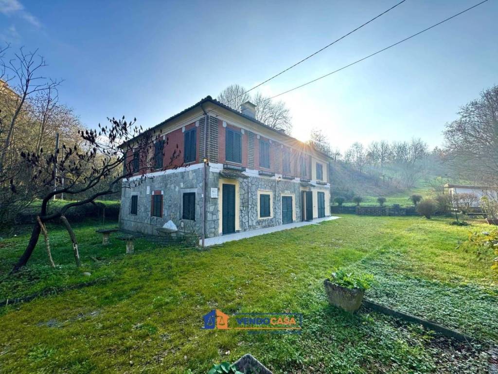 Villa a Costigliole d'asti in Strada Montetto - Foto 3