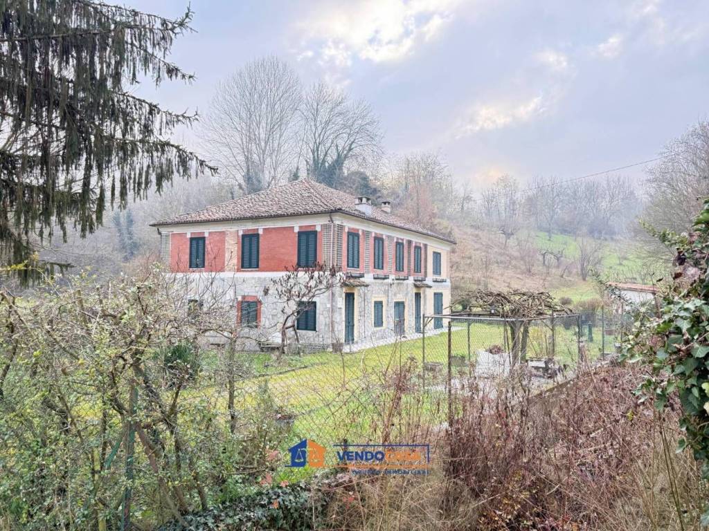 Villa a Costigliole d'asti in Strada Montetto - Foto 4