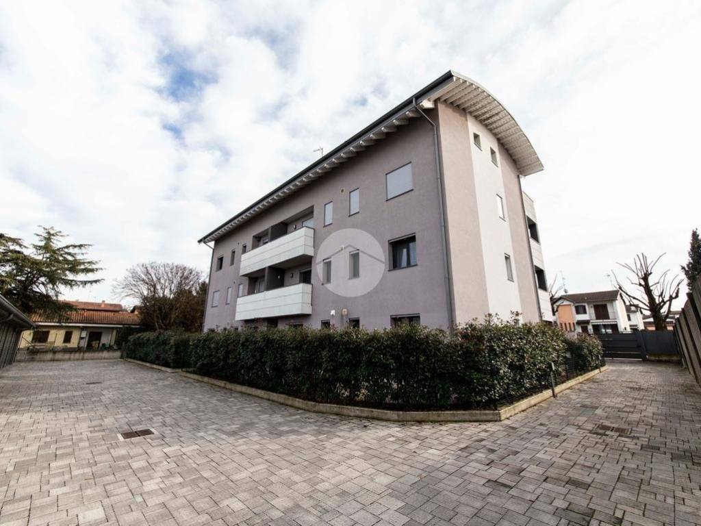 Appartamento a Vermezzo con zelo in Via Piave, 6 - Foto 2