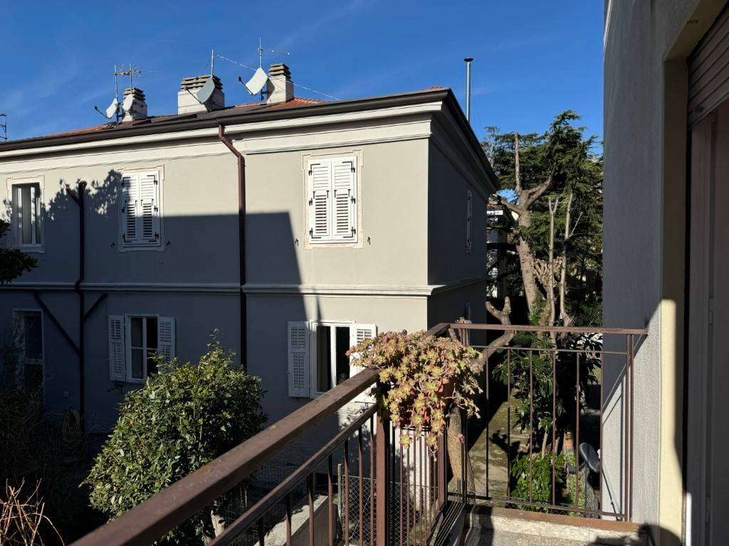 Appartamento a Trieste in Via Ettore Daurant - Foto 5