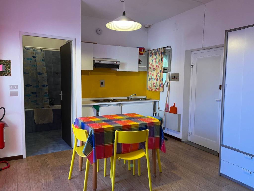 Appartamento a Spotorno in Via Verdi - Foto 2