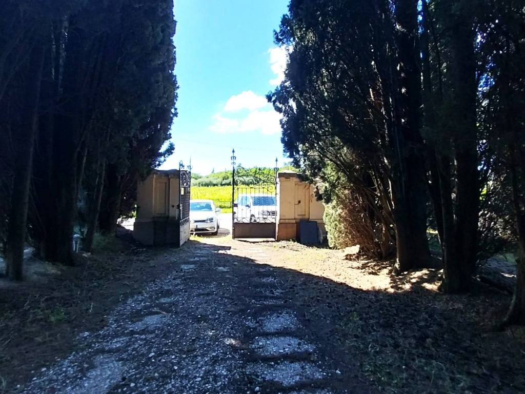 Villa a Bevagna in Via Pian di Boccio - Foto 2