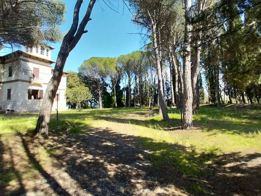 Villa a Bevagna in Via Pian di Boccio - Foto 4