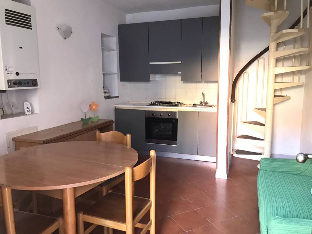 Appartamento a Vercelli in Via Leonardo Walter Manzone - Foto 2