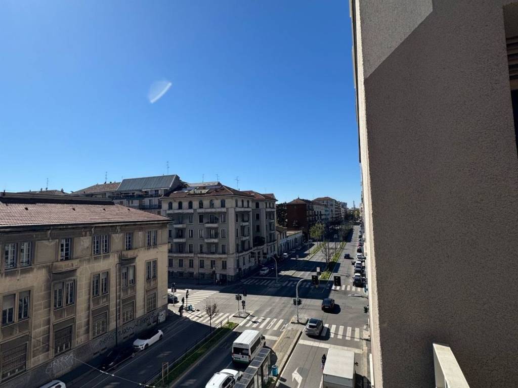 Appartamento a Milano in Viale Stelvio, 18 - Foto 1