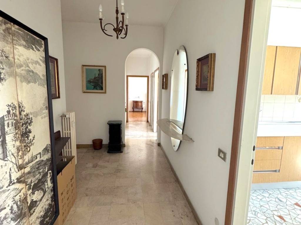 Appartamento a Milano in Viale Stelvio, 18 - Foto 2