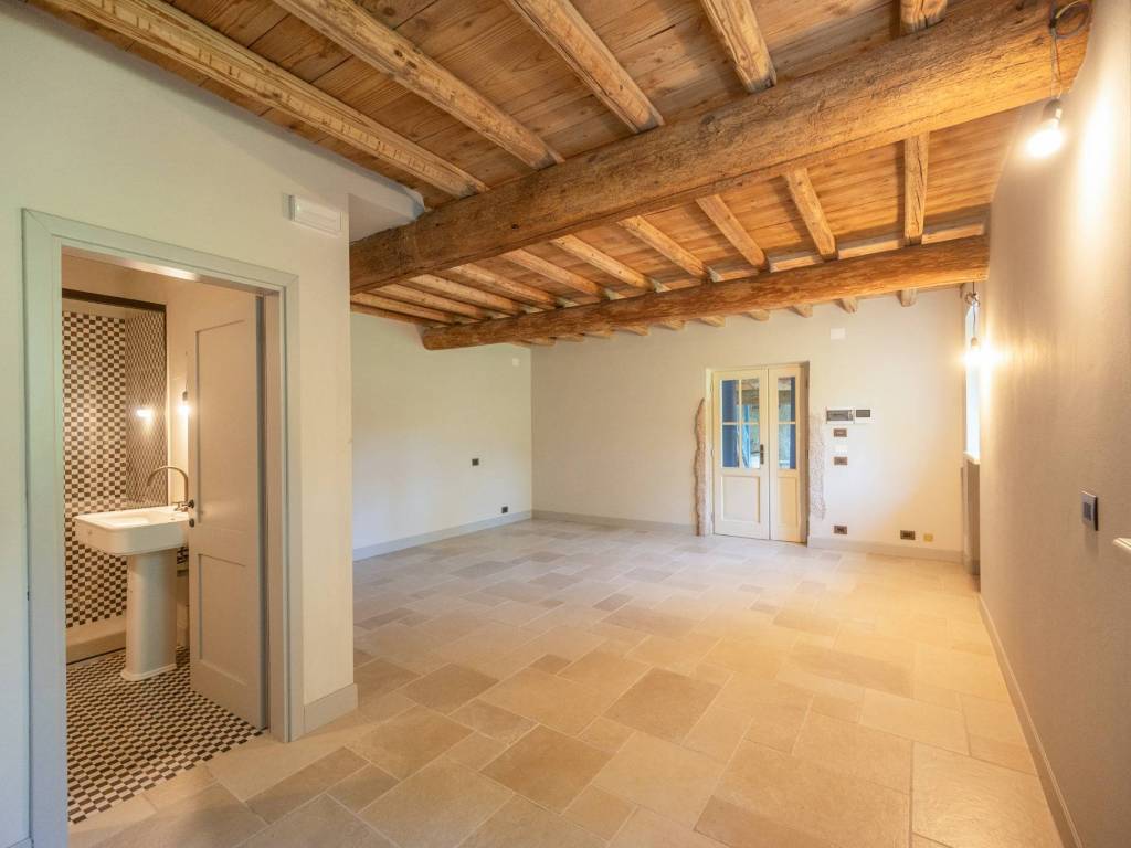 Rustico / casale a Costermano sul garda in Piazza Gian Battista Ferrario, 1 - Foto 5