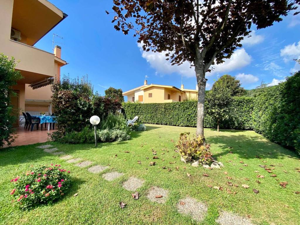 Villa a Sabaudia in Via Eolo - Foto 2