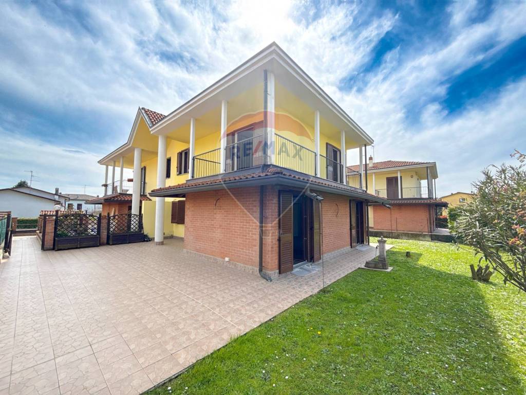 Villa a Casatenovo in Via San Biagio - Foto 2
