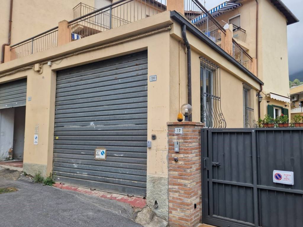 Box / garage a Alassio in Via Solferino - Foto 2