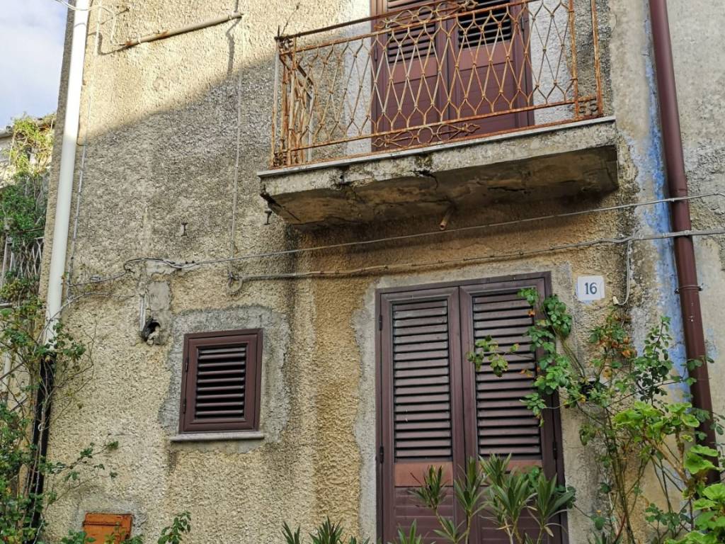 Casa indipendente a Palazzo adriano in Via San Nicolò, 22 - Foto 4