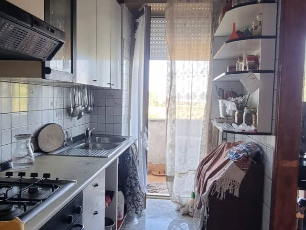 Casa indipendente a Aprilia in VIA VALLELATA, 83 - Foto 5