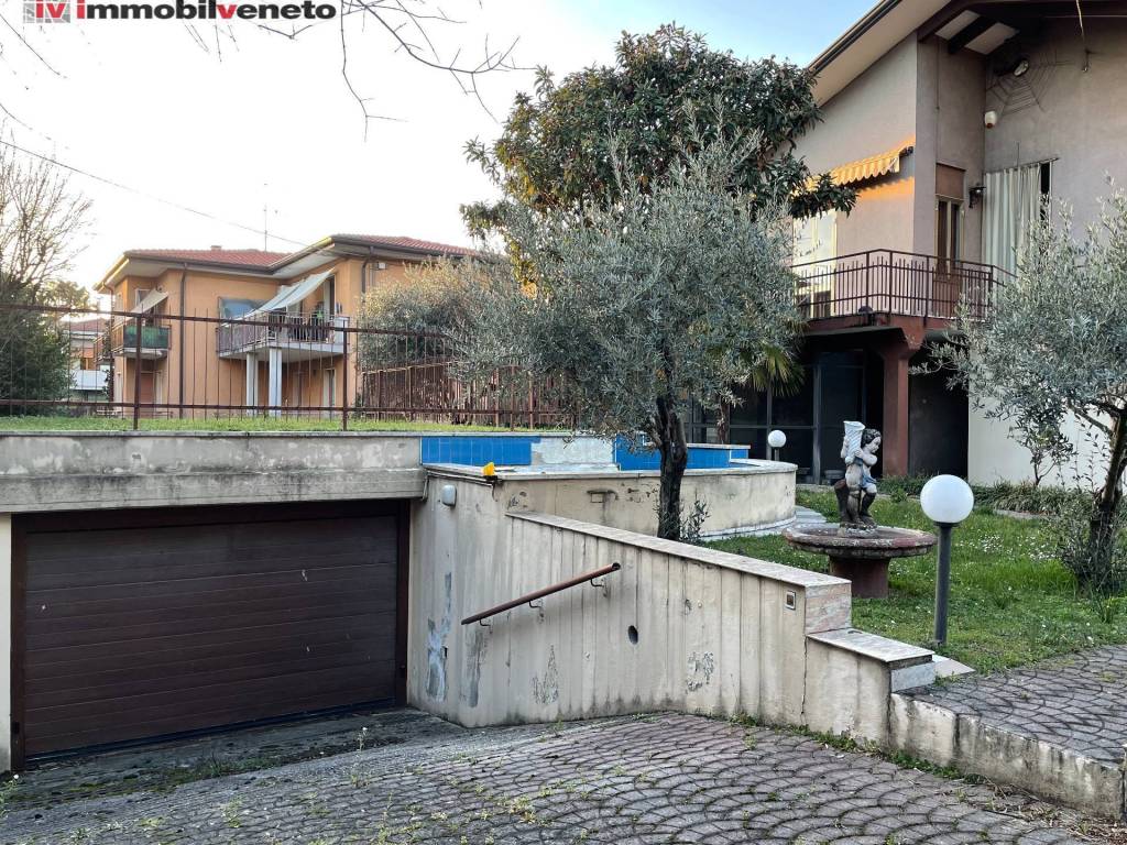Casa indipendente a Soave in VIA ROMA, 52 - Foto 3