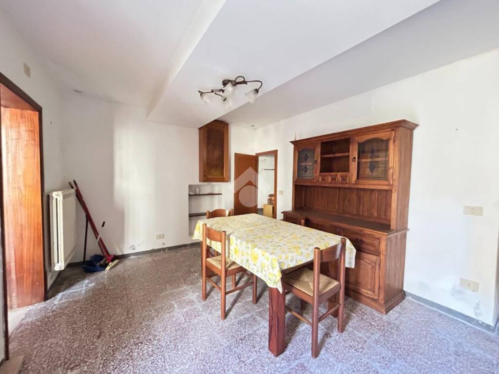 Casa indipendente a Pescia in Via della Pescia, 8 - Foto 2