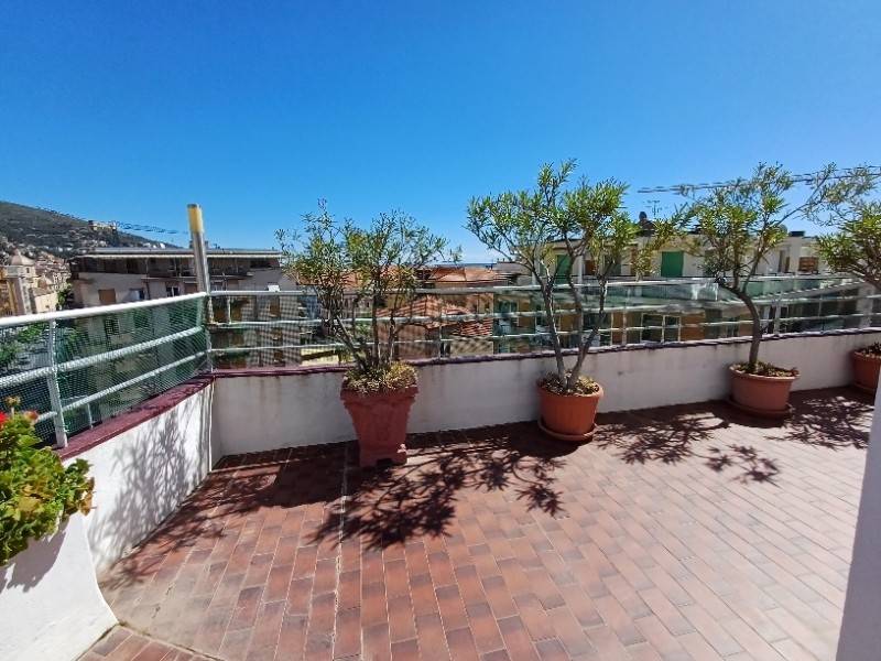 Attico / mansarda a Alassio in Via Leonardo da Vinci, 5 - Foto 2