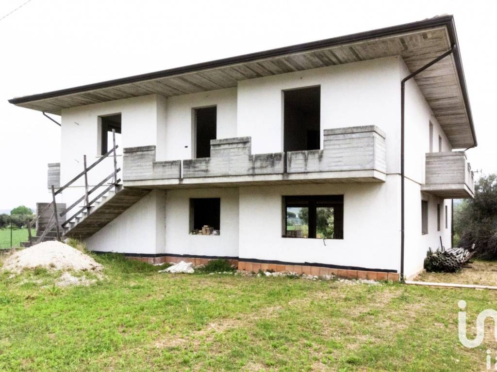 Casa indipendente a Notaresco in Via SS150, 147, Guardia Vomano, TE, Italia, 150 - Foto 3