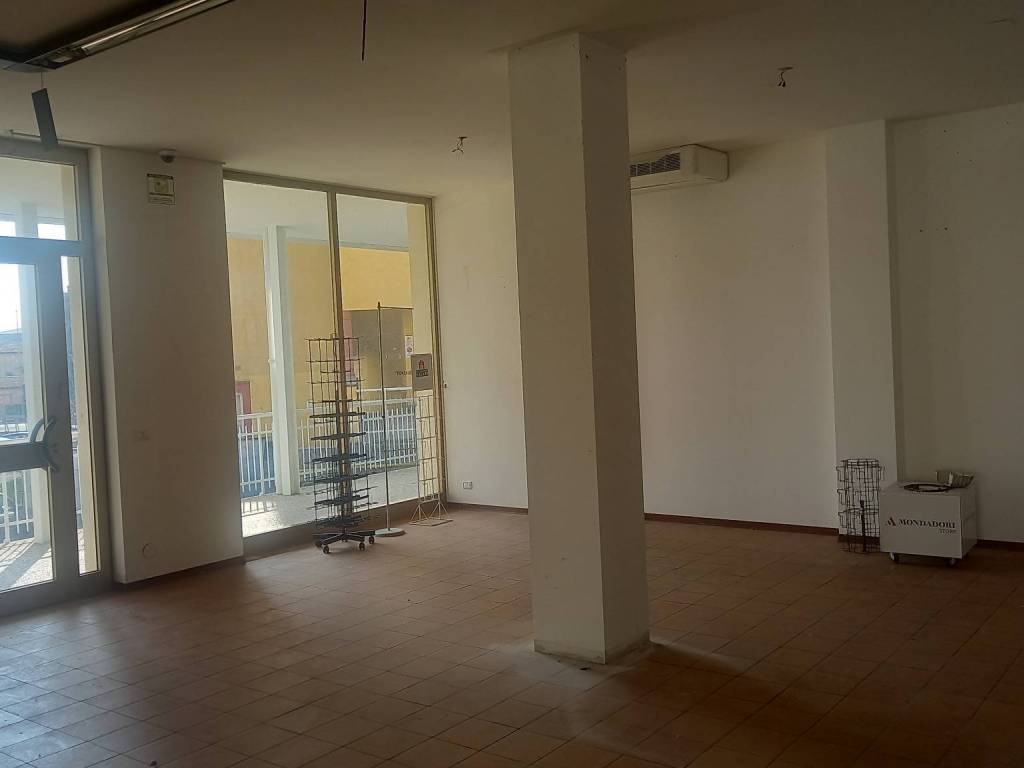 Immobile a Azzano decimo in Piazza Libertà - Foto 4