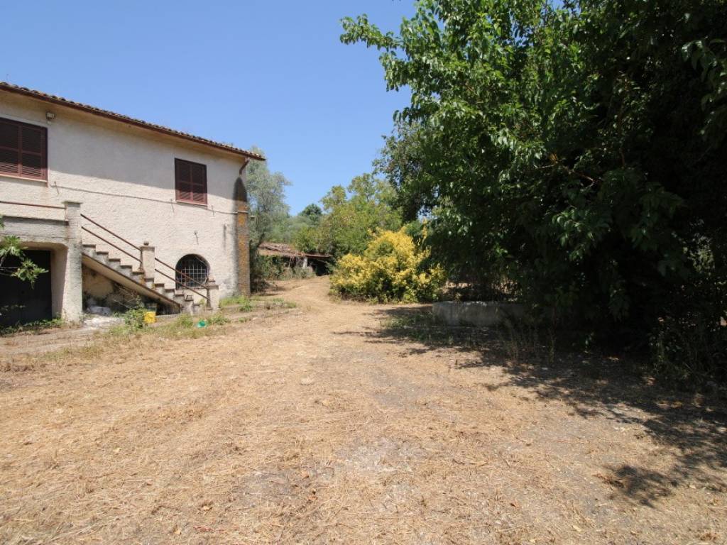 Casa indipendente a Montopoli di sabina in VIA GRANICA EST - Foto 4