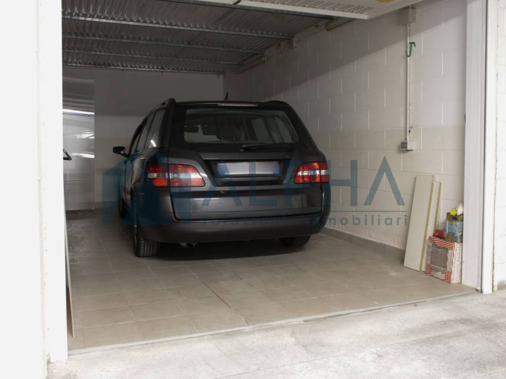 Box / garage a Bellaria-igea marina in Via Ravenna - Foto 3