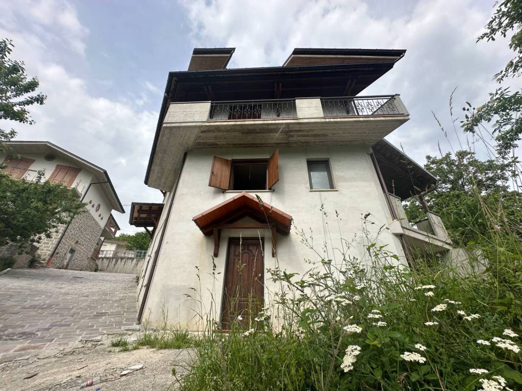 Casa indipendente a Rocca santa maria in Frazione Macchia Santa Cecilia - Foto 2